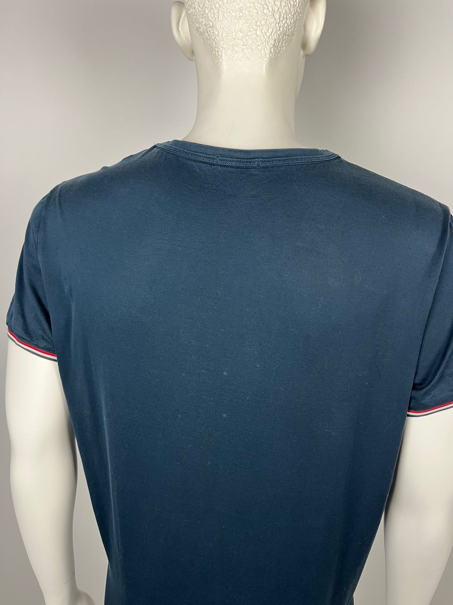 Moncler T-Shirt (XXL)