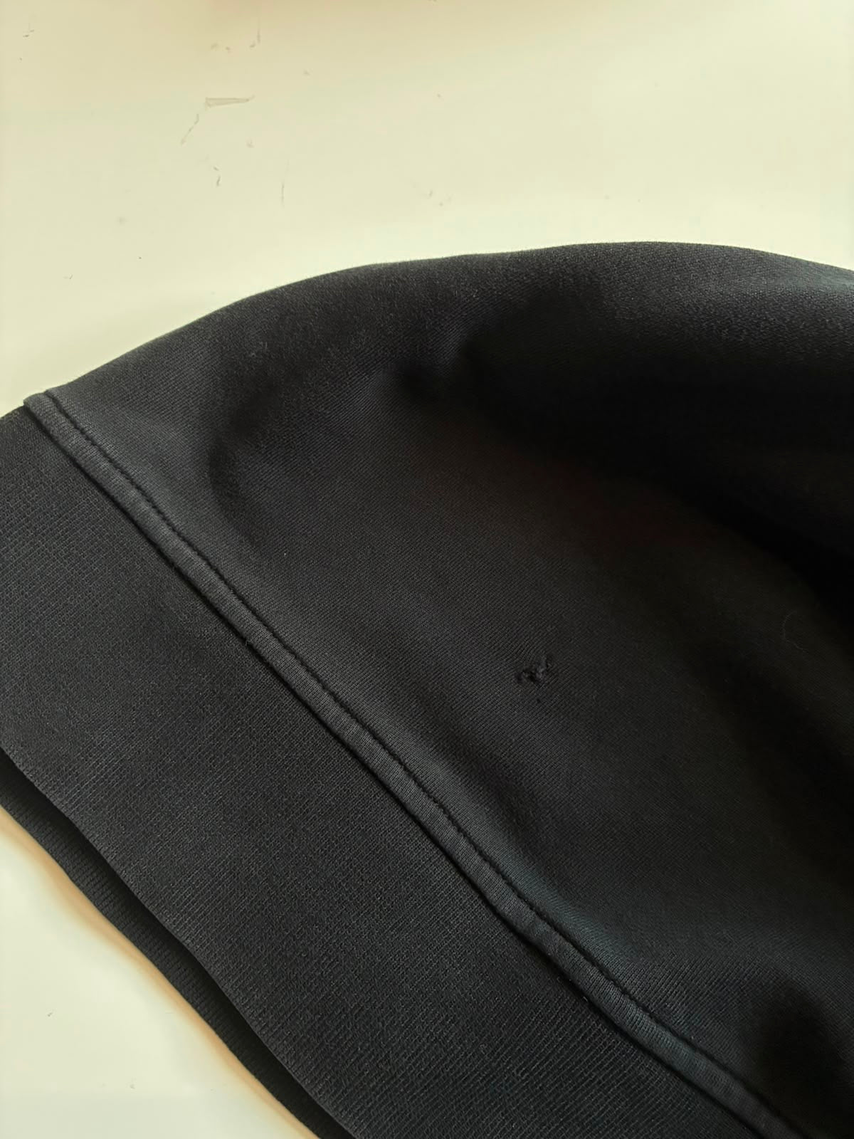 Moncler Sweater (XXL)