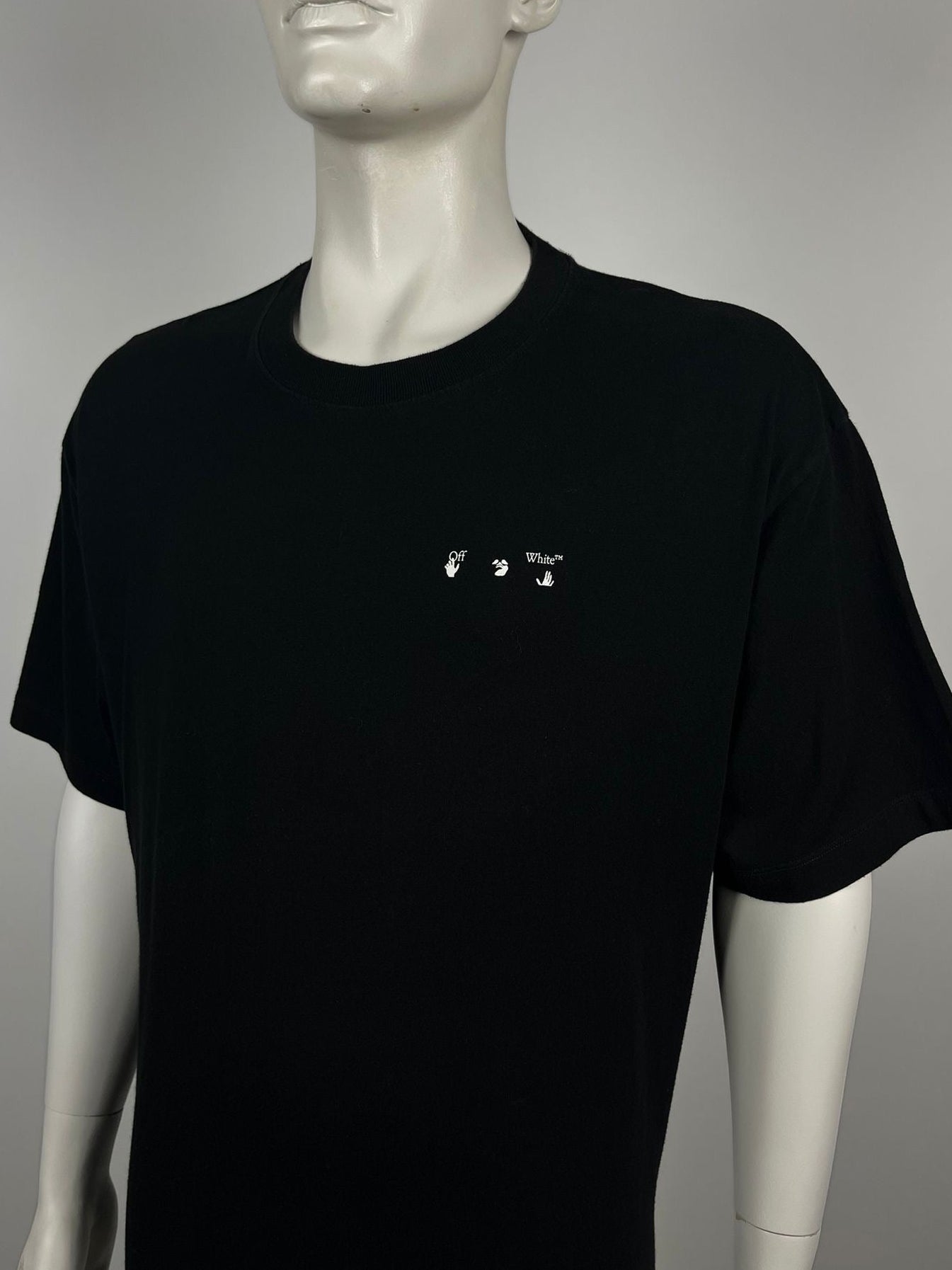 Off White T-Shirt (M)
