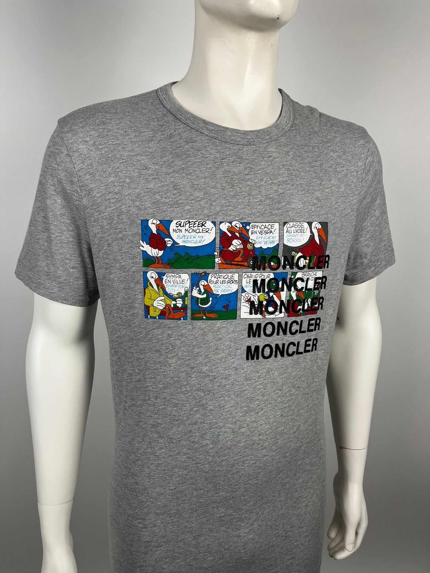 Moncler T-Shirt (XL)
