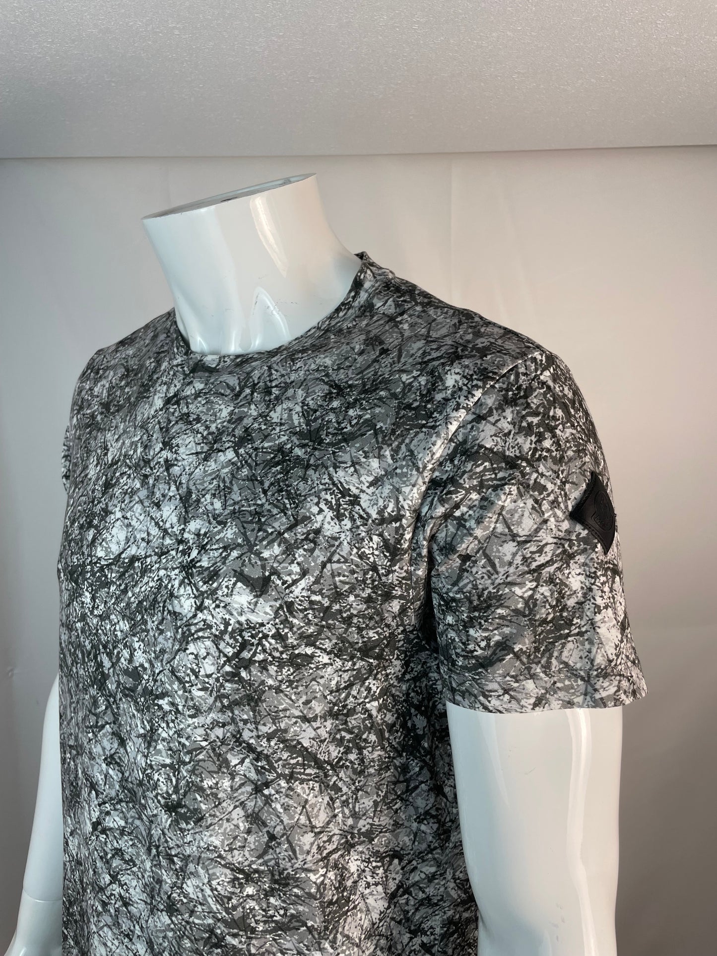 Moncler T-Shirt (M)