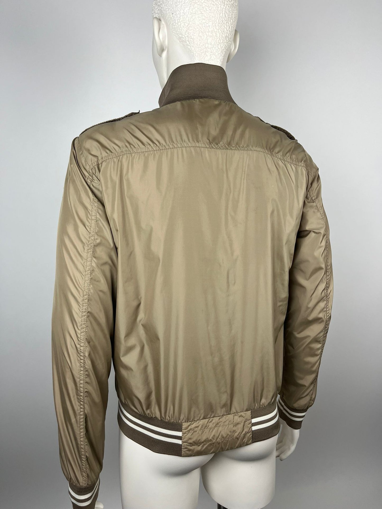 Moncler Jacket (3/M)