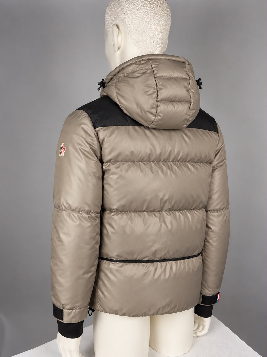 Moncler Grenoble Devon Down Jacket (2/M)