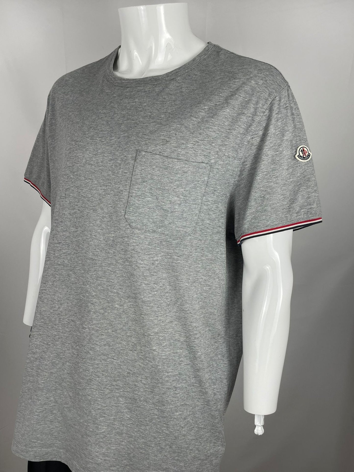 Moncler T-shirt (XXXL)
