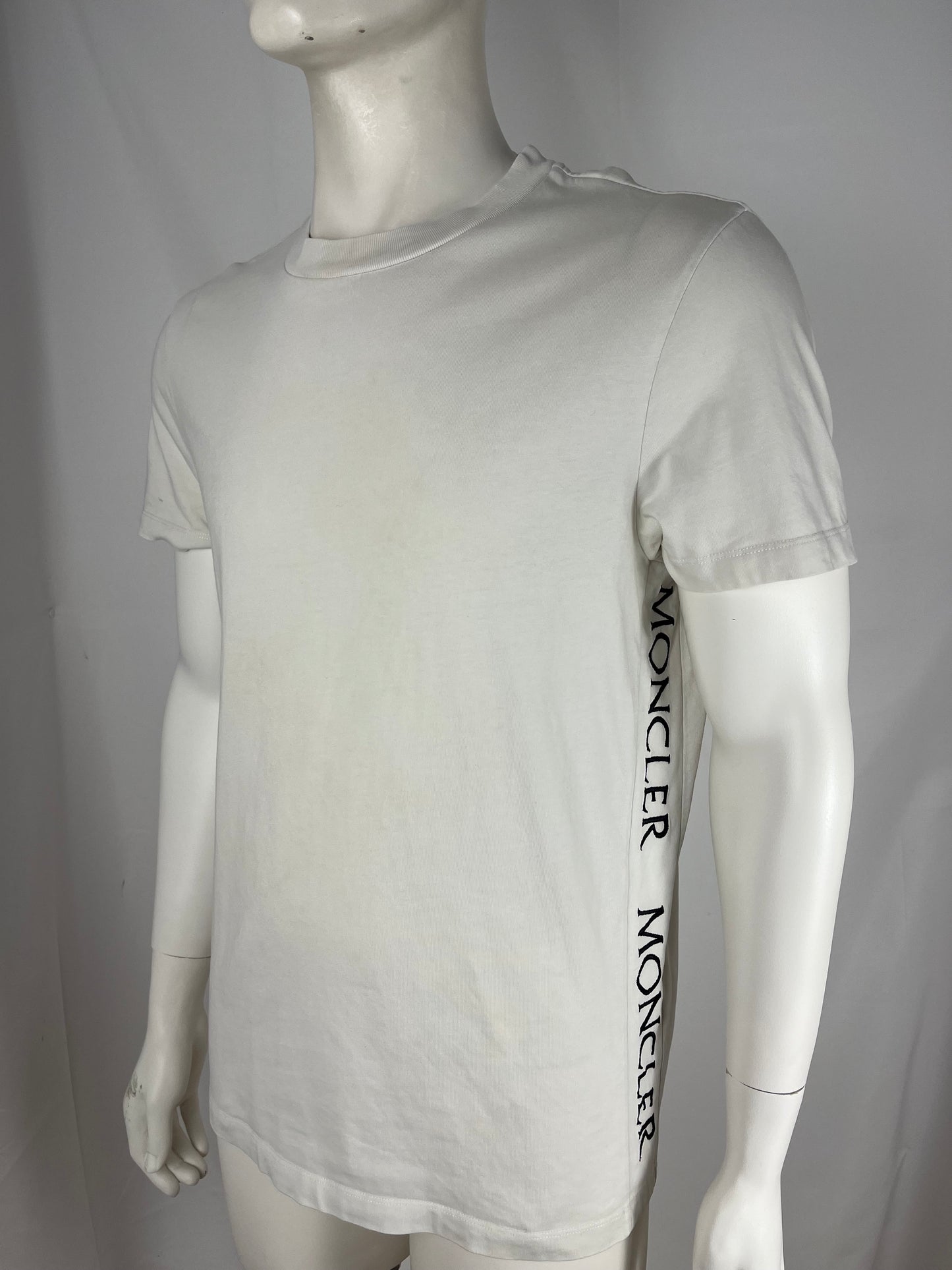 Moncler T-Shirt (L)