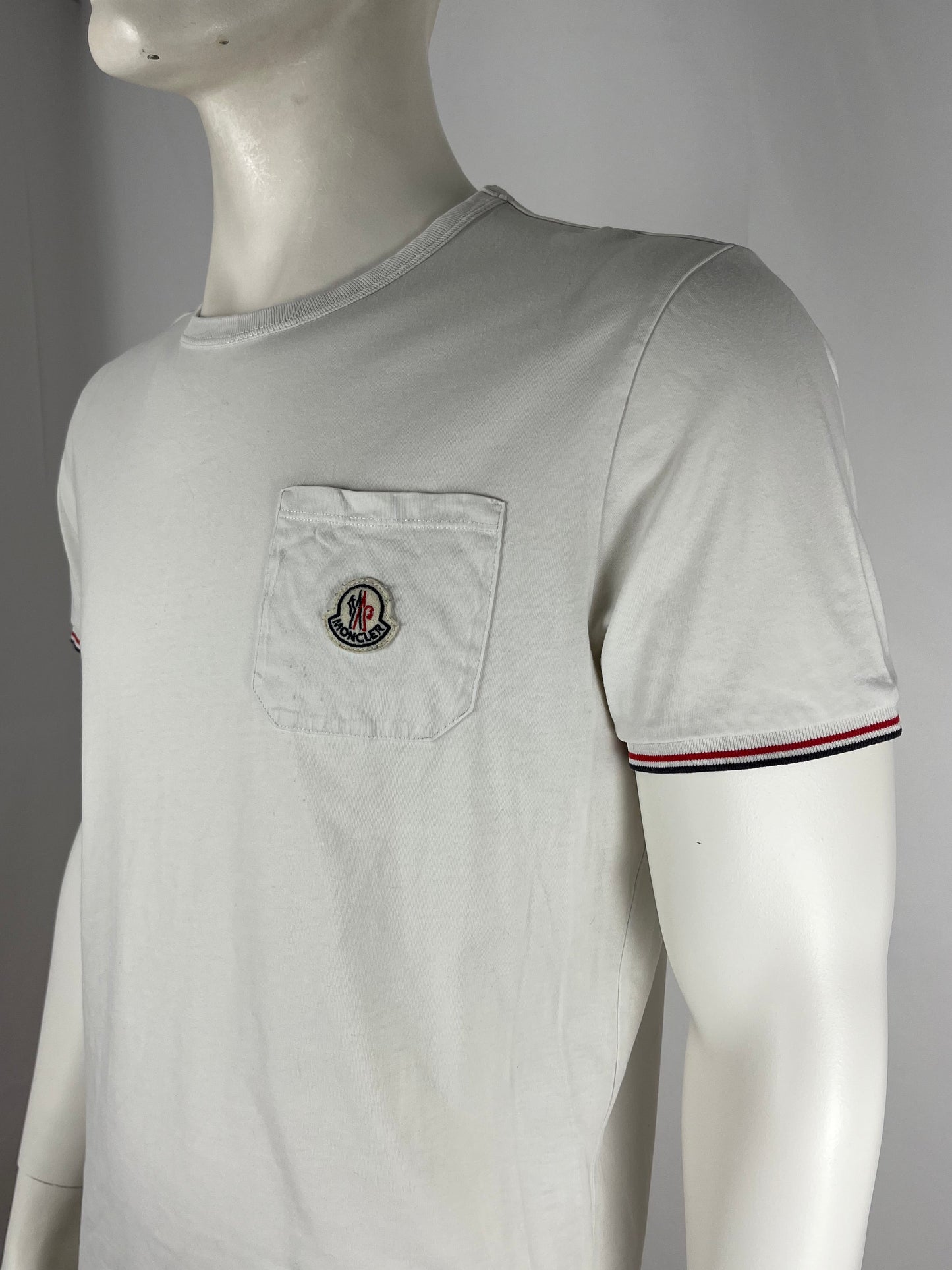 Moncler T-Shirt (XL)