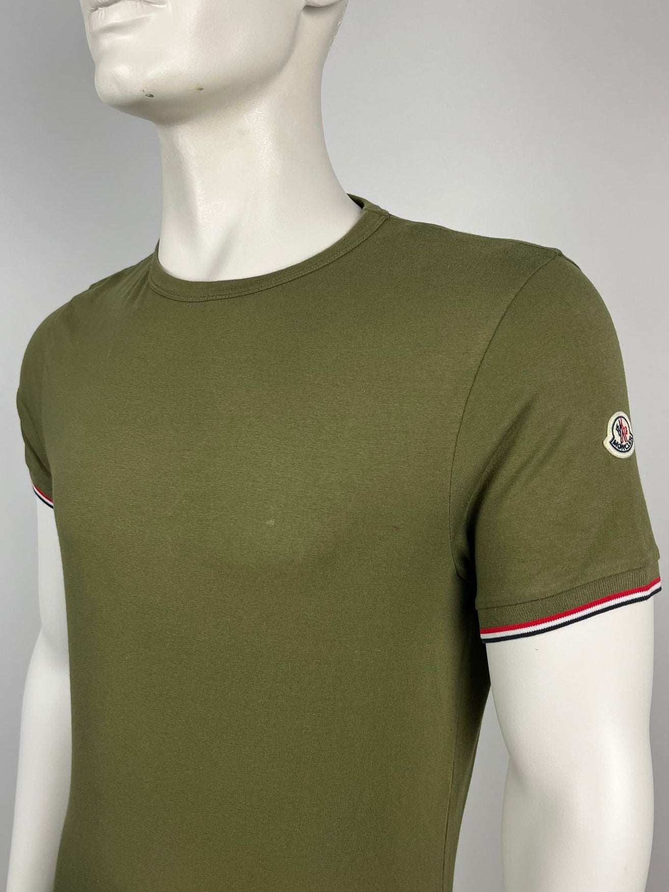 Moncler T-Shirt (L)