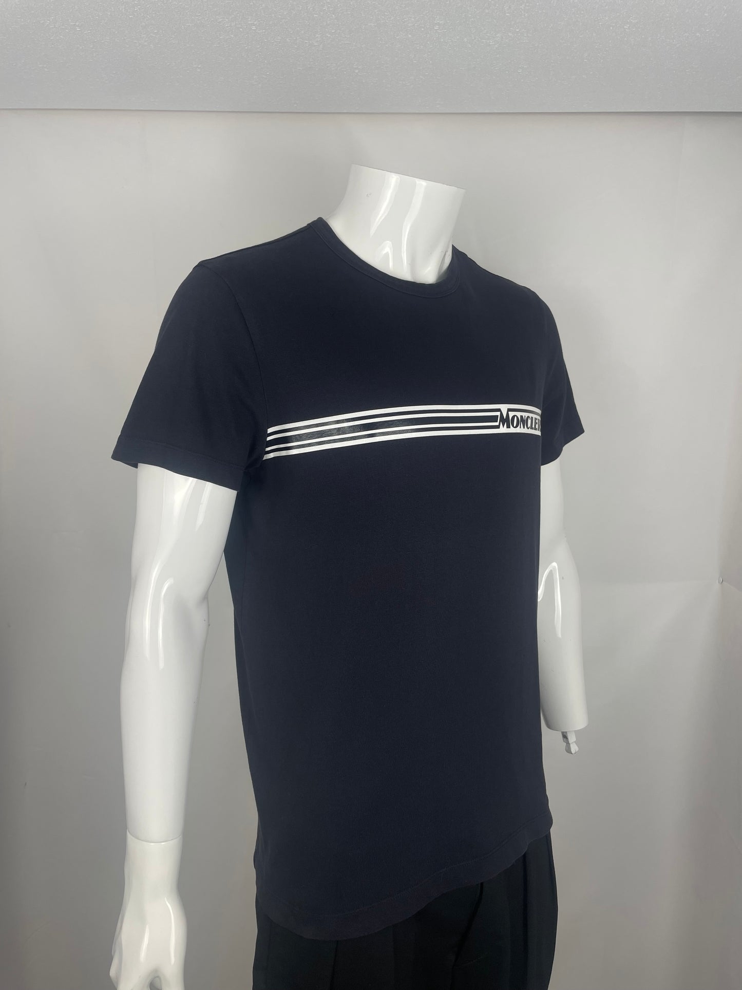 Moncler T-Shirt (L)