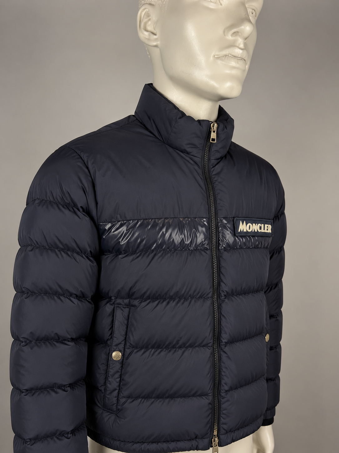Moncler Sevieres Down Jacket (2/M)