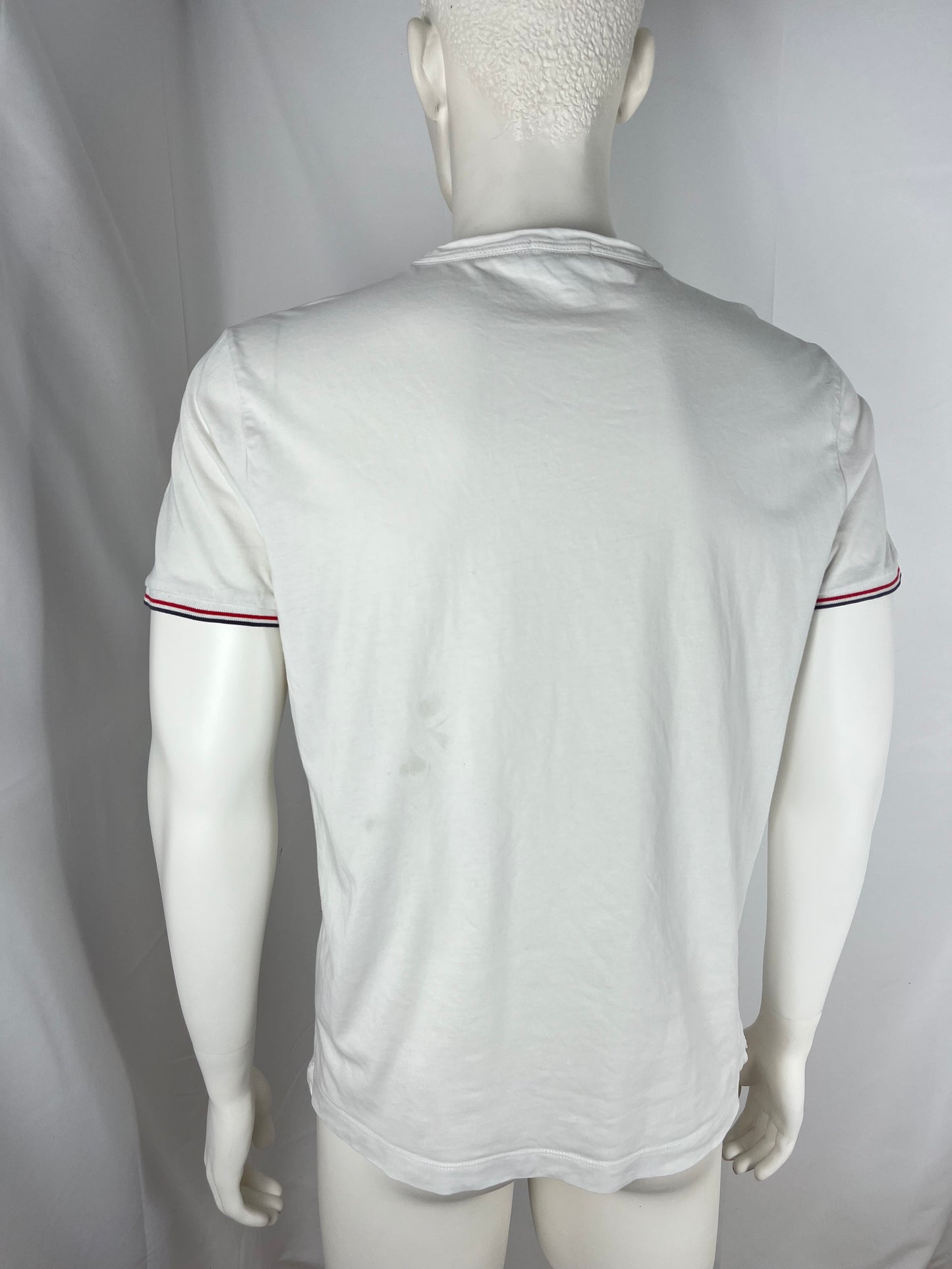 Moncler T-Shirt (XL)