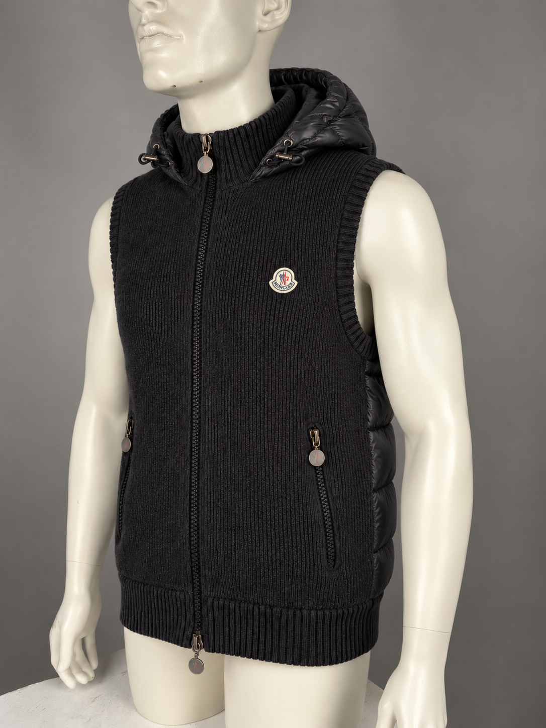 Moncler Down Jacket Gilet (M)