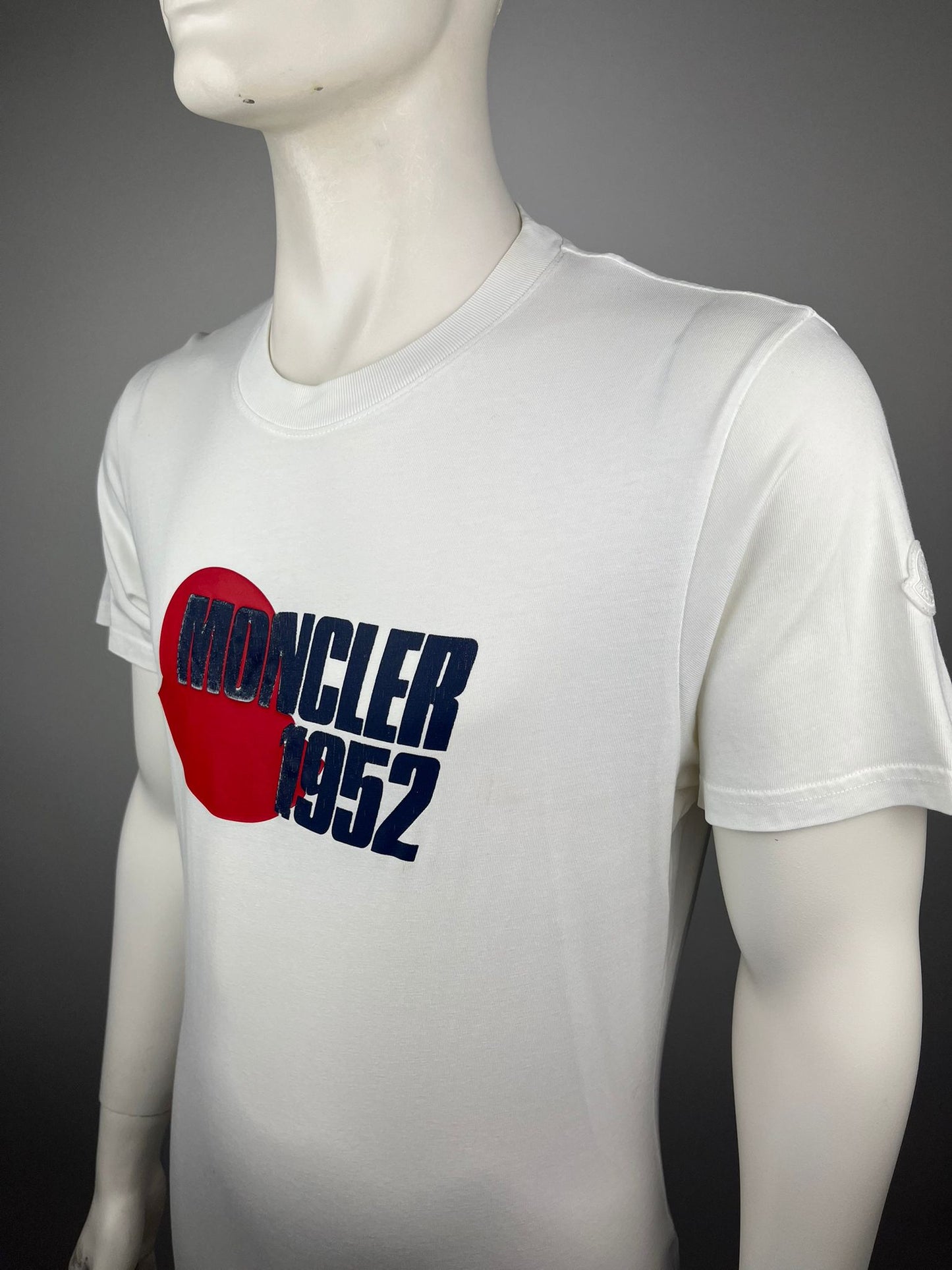 Moncler T-Shirt (L)