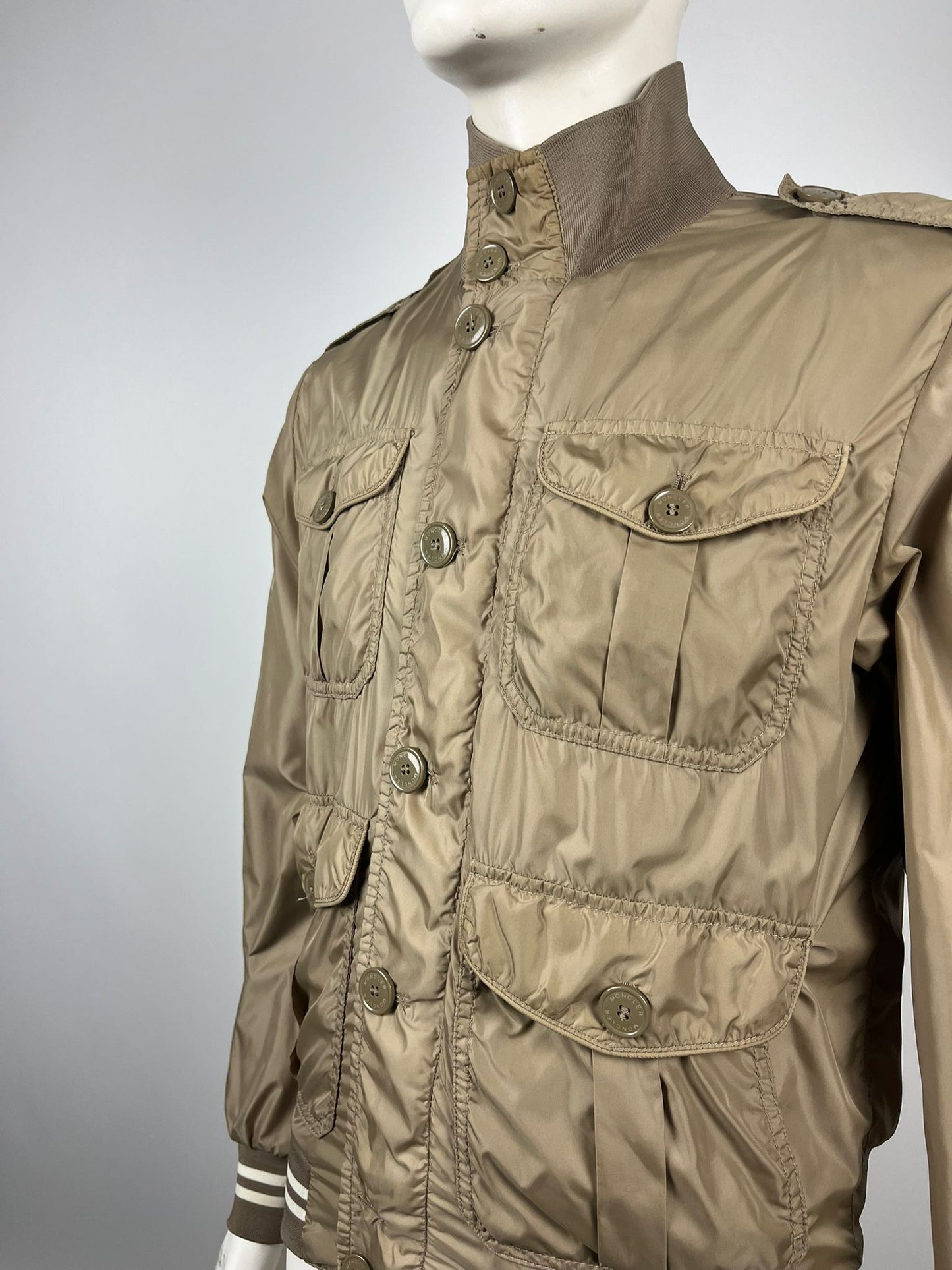 Moncler Jacket (3/M)