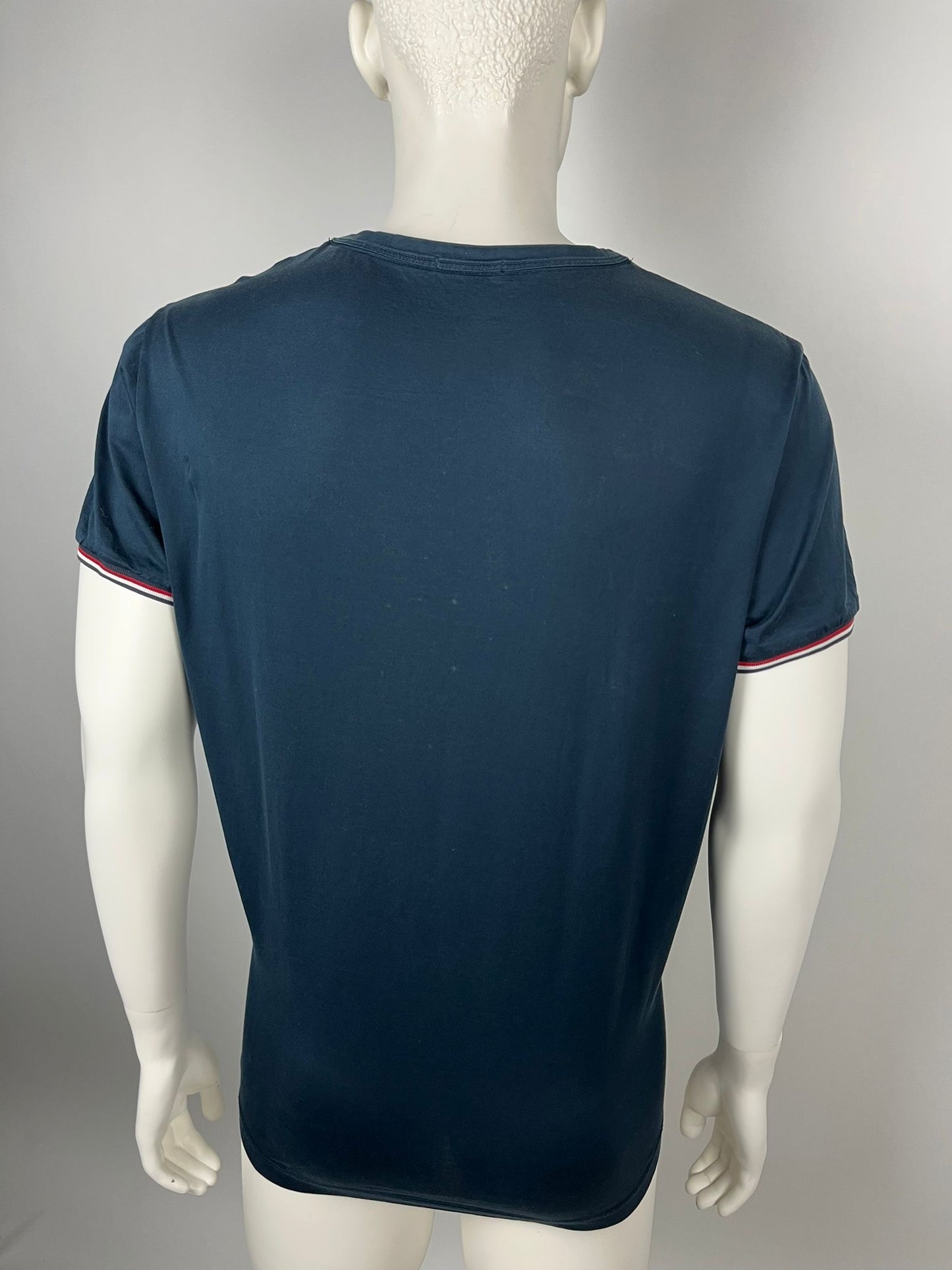 Moncler T-Shirt (XXL)