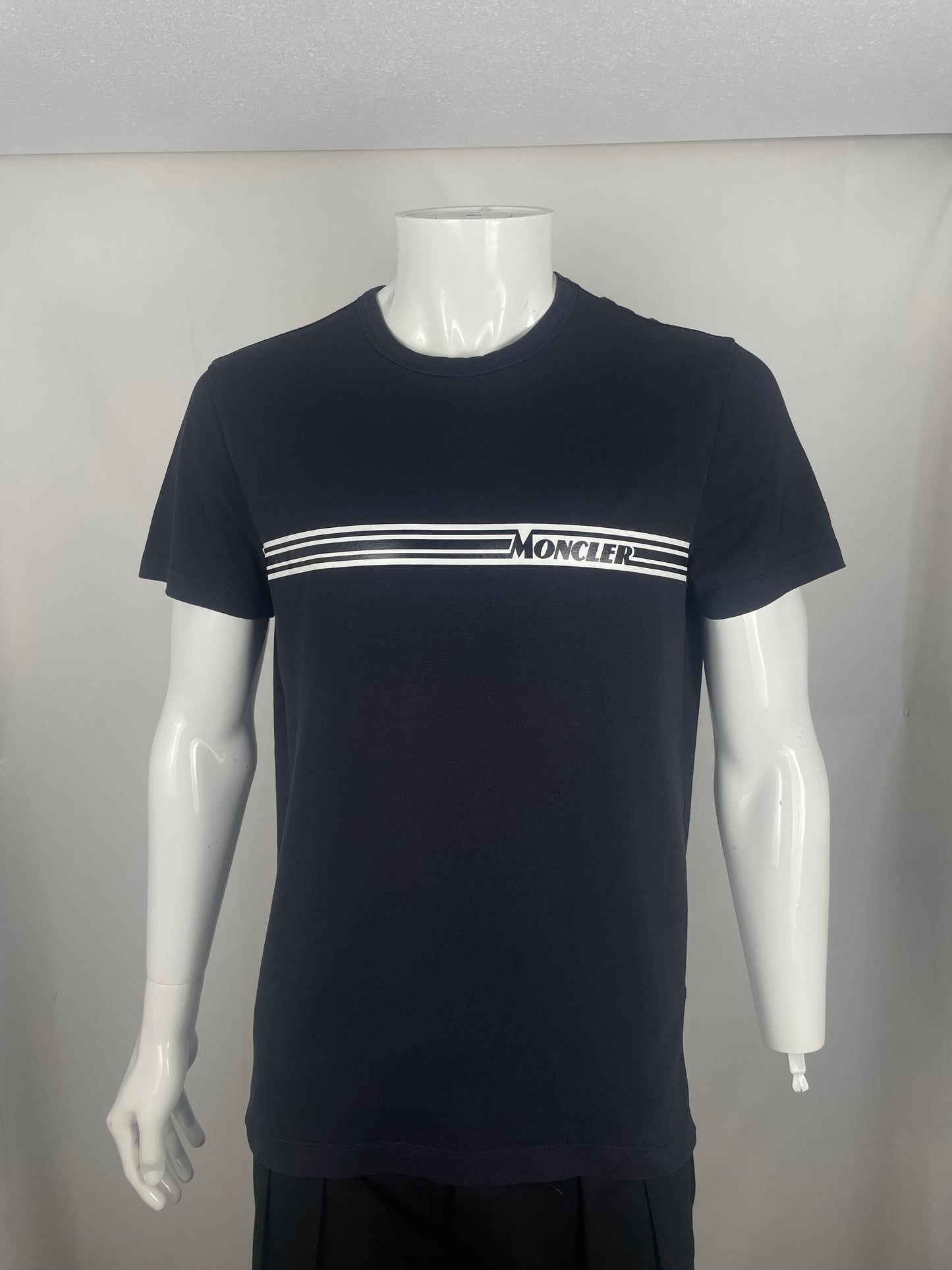 Moncler T-Shirt (L)