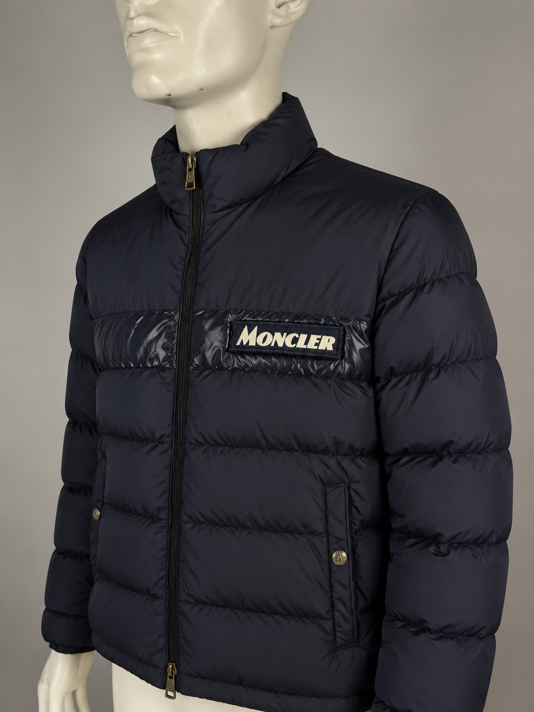 Moncler Sevieres Down Jacket (2/M)